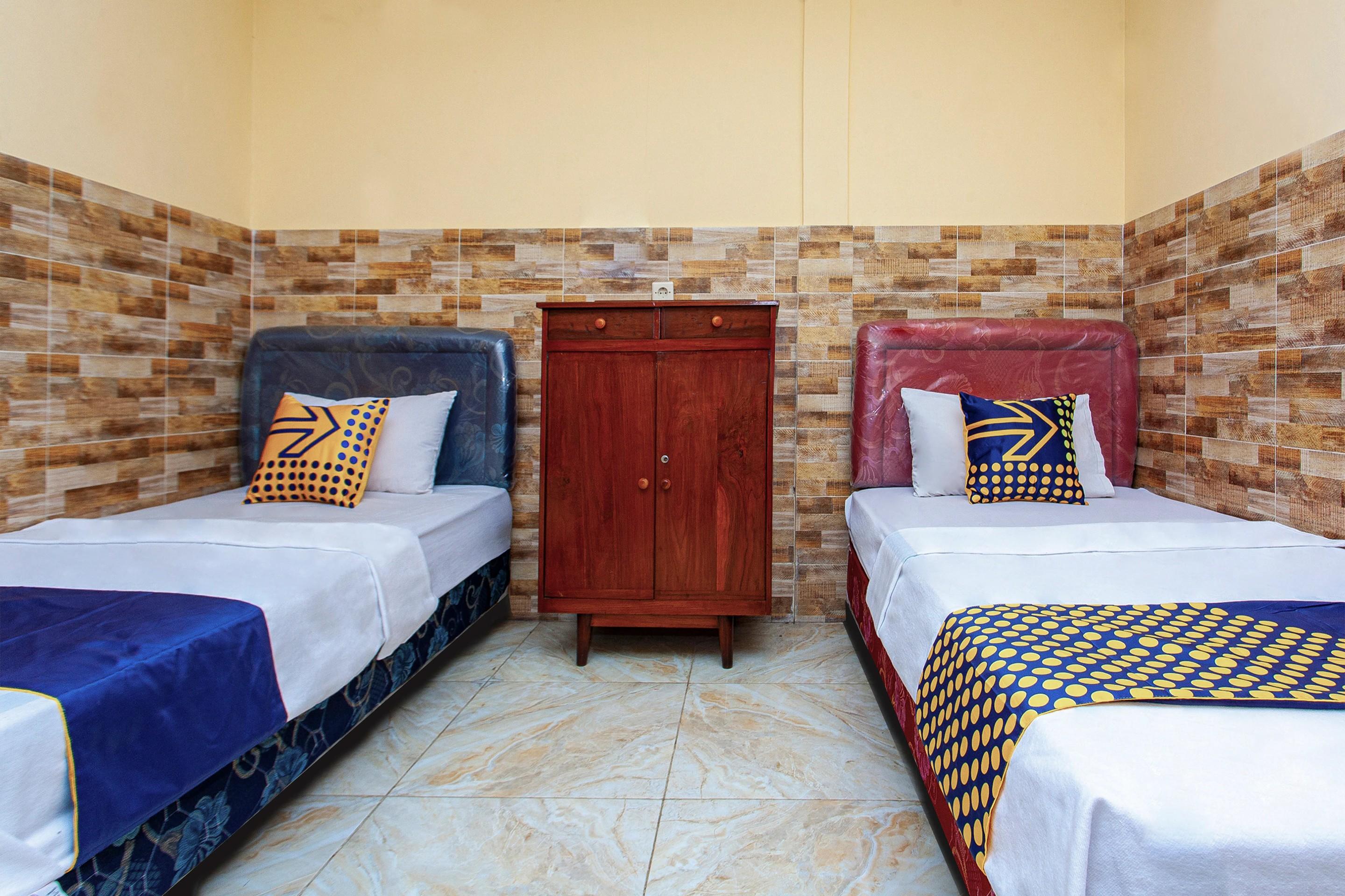 The Paragon Hotel Cilacap Redpartner Eksteriør bilde
